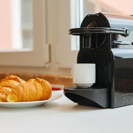 Rent4rest Family & Friends In Roma Avenue