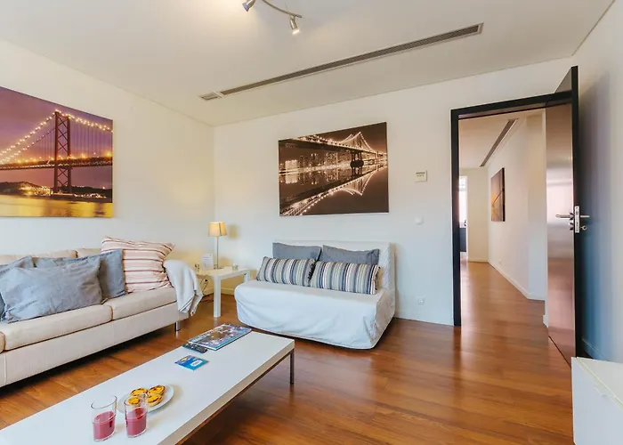 Rent4rest Family & Friends In Roma Avenue *