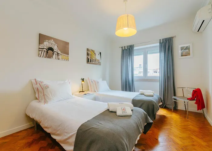 Rent4rest Family & Friends In Roma Avenue Апартаменты *