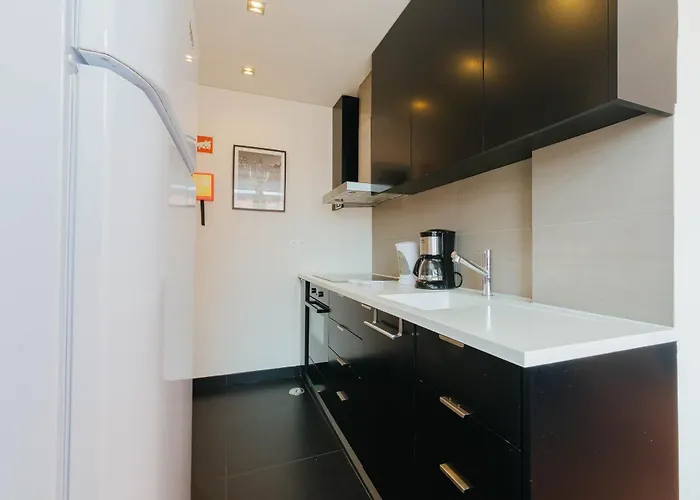 Apartament Rent4rest Family & Friends In Roma Avenue *