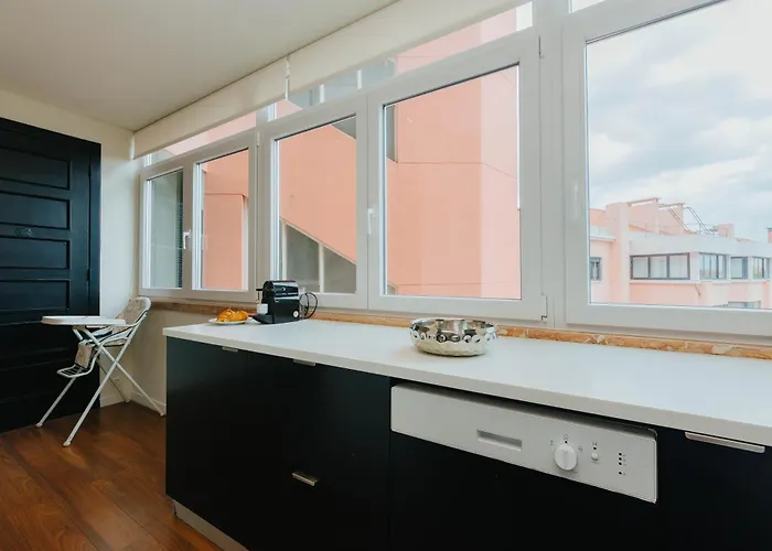 Rent4rest Family & Friends In Roma Avenue Апартаменты Лиссабон