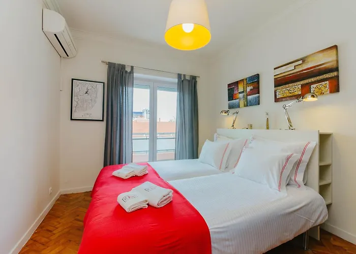 Rent4rest Family & Friends In Roma Avenue *