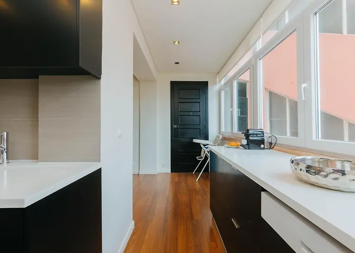 Rent4rest Family & Friends In Roma Avenue Apartament *