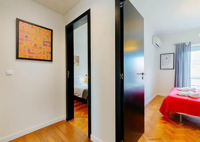 Rent4rest Family & Friends In Roma Avenue Лиссабон