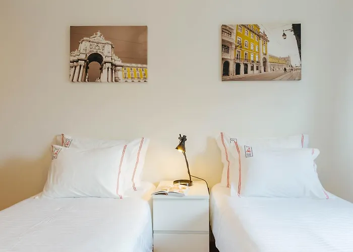 Rent4rest Family & Friends In Roma Avenue Apartament Lizbona