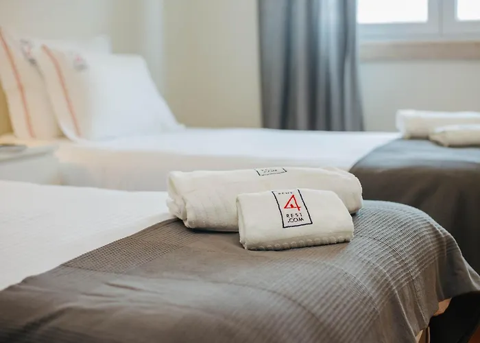 Апартаменты Rent4rest Family & Friends In Roma Avenue *