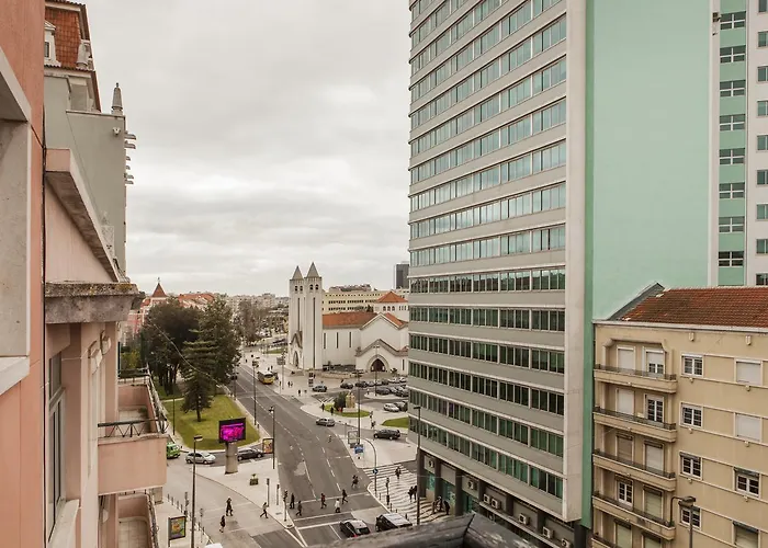 Rent4rest Family & Friends In Roma Avenue Apartament *