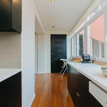 Rent4rest Family & Friends In Roma Avenue Апартаменти *