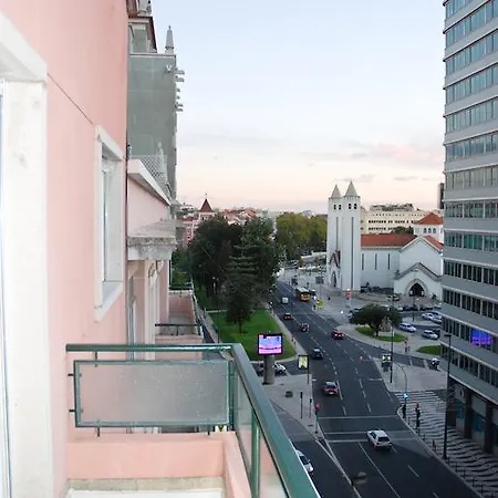 Rent4rest Family & Friends In Roma Avenue *