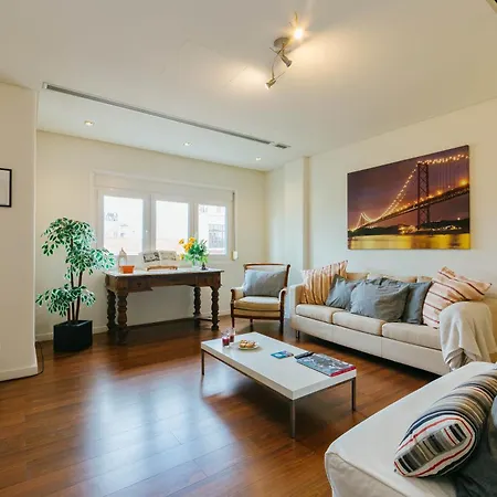 Rent4rest Family & Friends In Roma Avenue * Lisboa