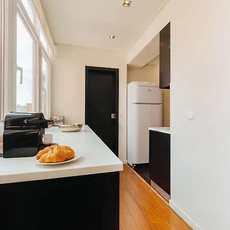 Rent4rest Family & Friends In Roma Avenue *