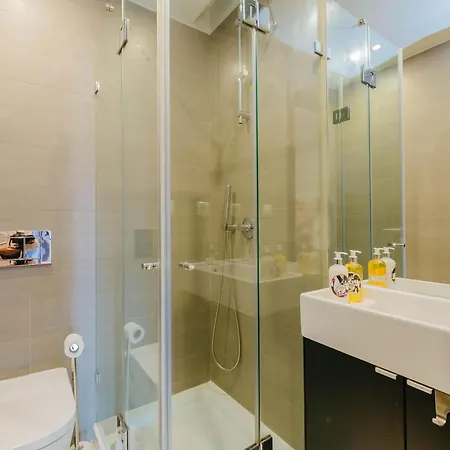 Rent4rest Family & Friends In Roma Avenue