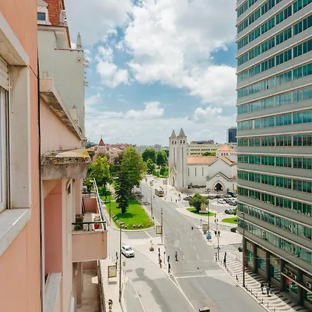 Rent4rest Family & Friends In Roma Avenue